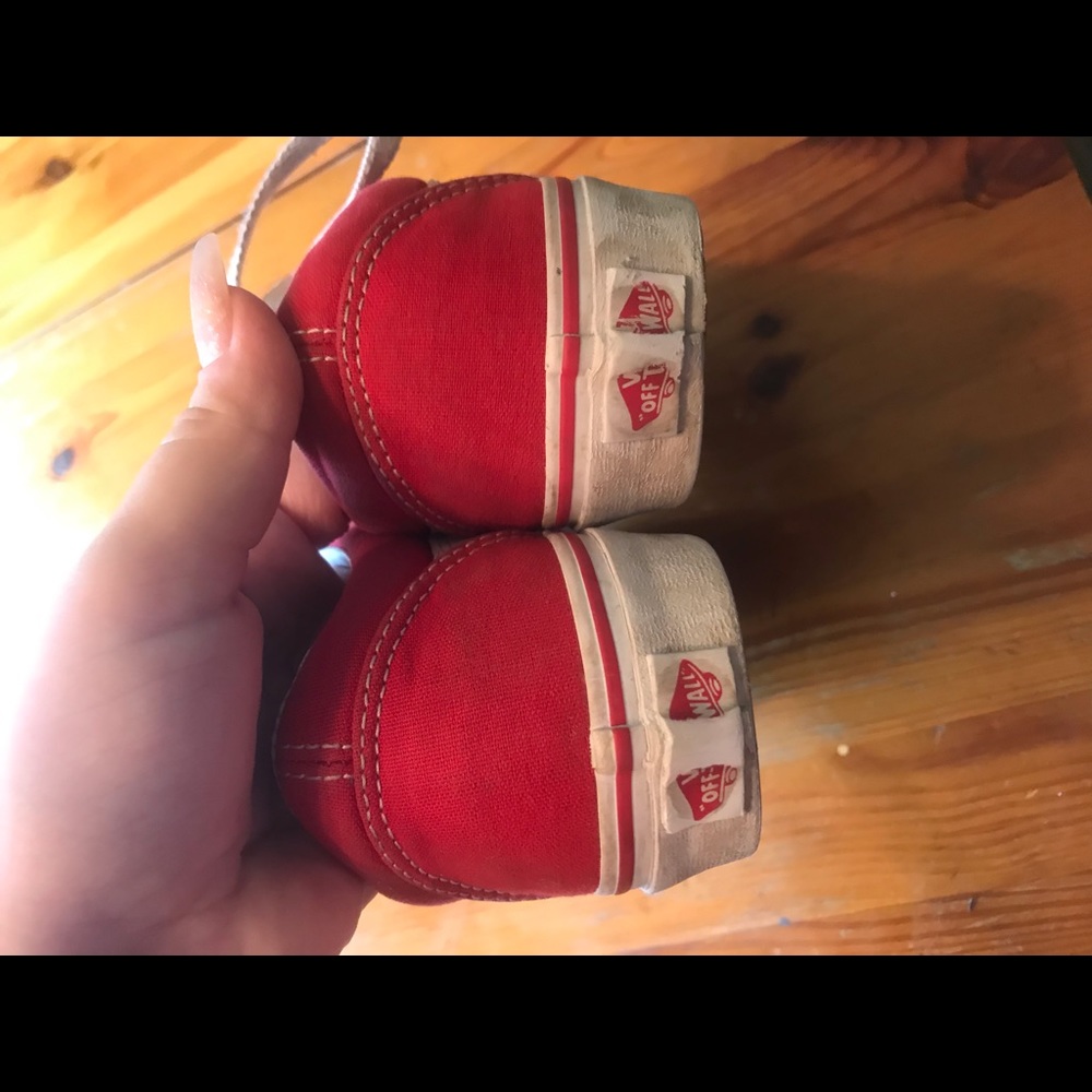 Vans - Picture 4 of 5